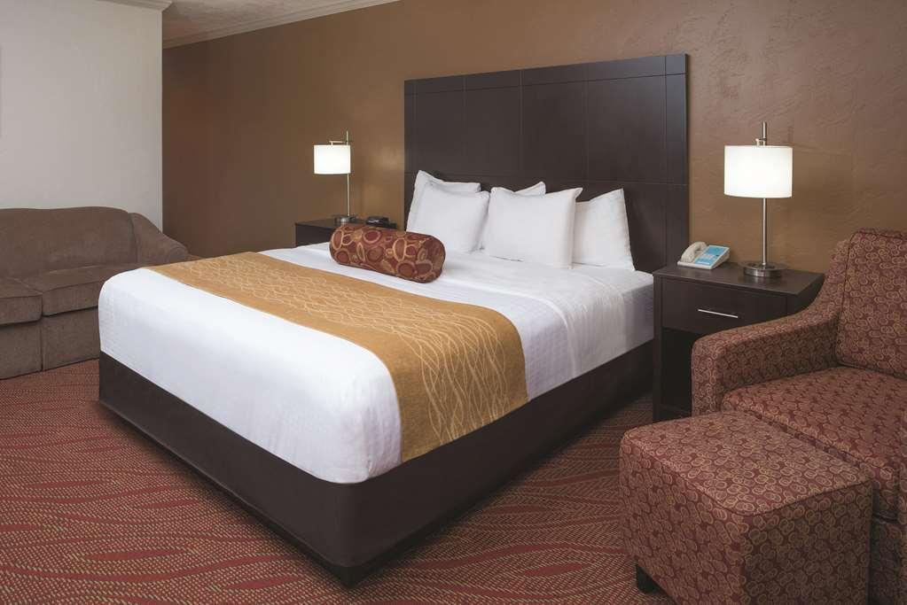 Best Western Plus Parkway Inn Wilsonville Exteriör bild