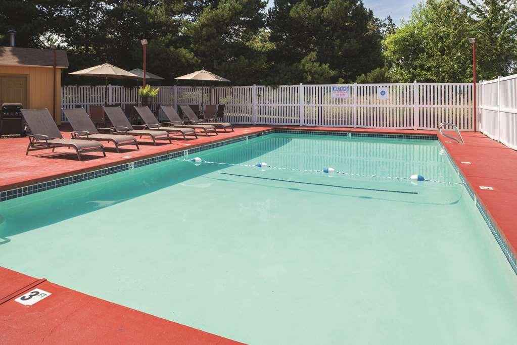 Best Western Plus Parkway Inn Wilsonville Exteriör bild