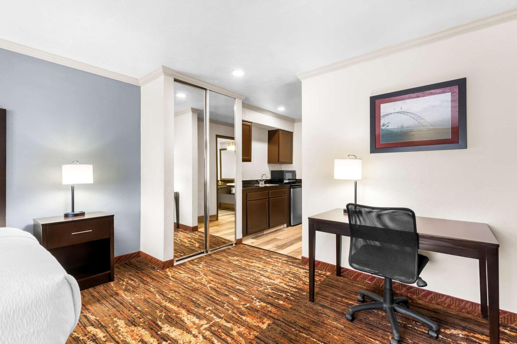 Best Western Plus Parkway Inn Wilsonville Exteriör bild