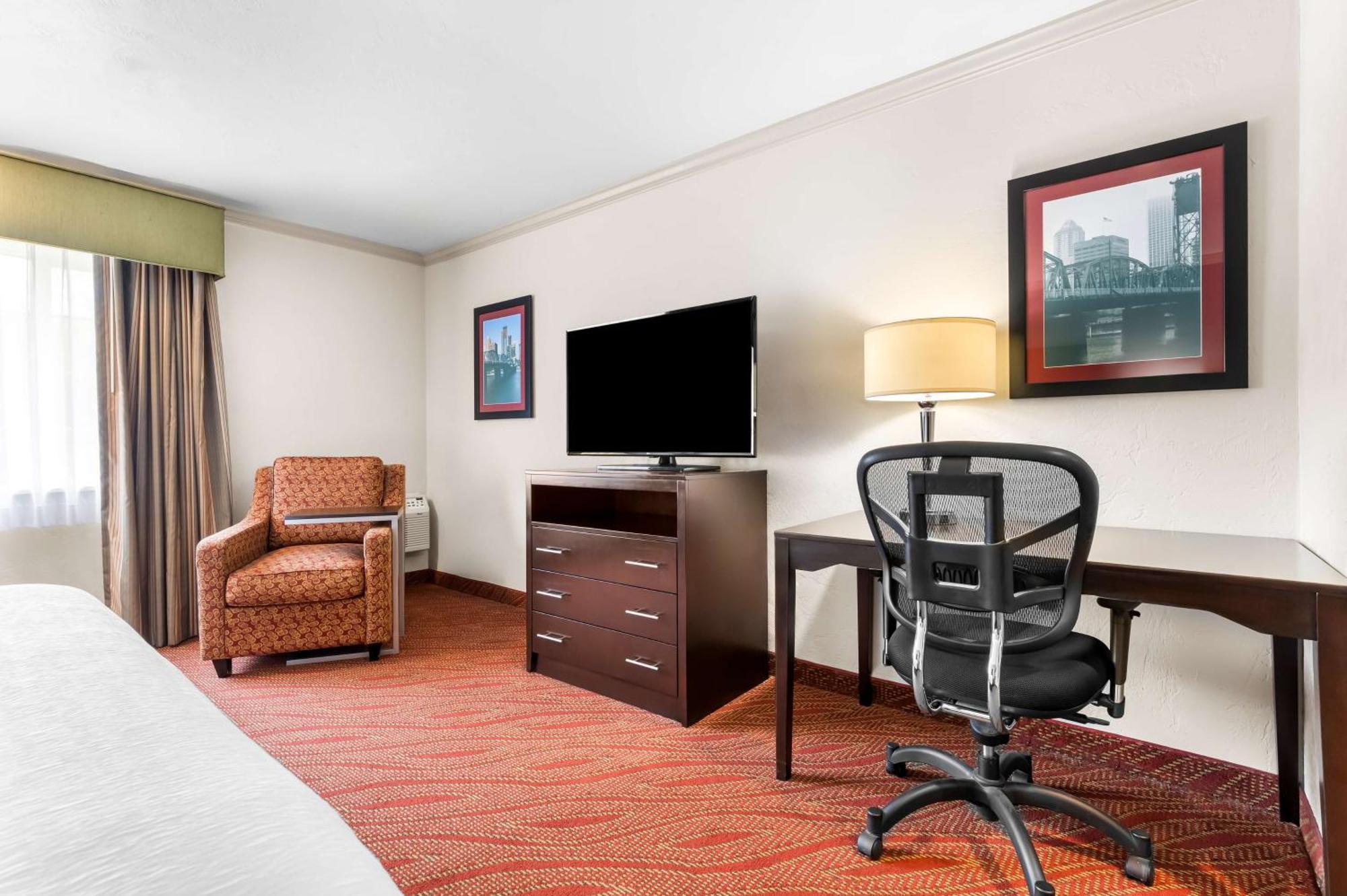 Best Western Plus Parkway Inn Wilsonville Exteriör bild