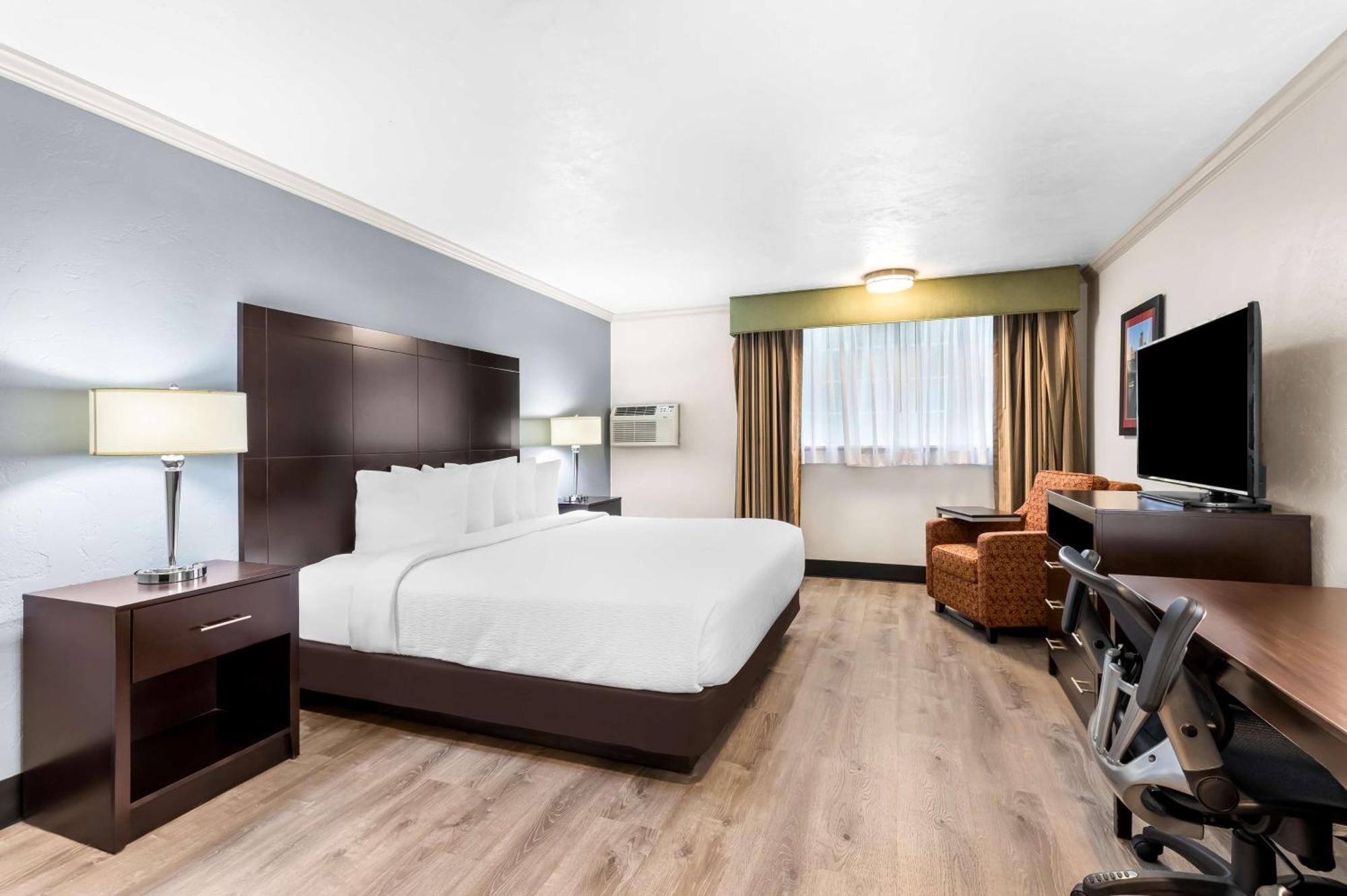 Best Western Plus Parkway Inn Wilsonville Exteriör bild