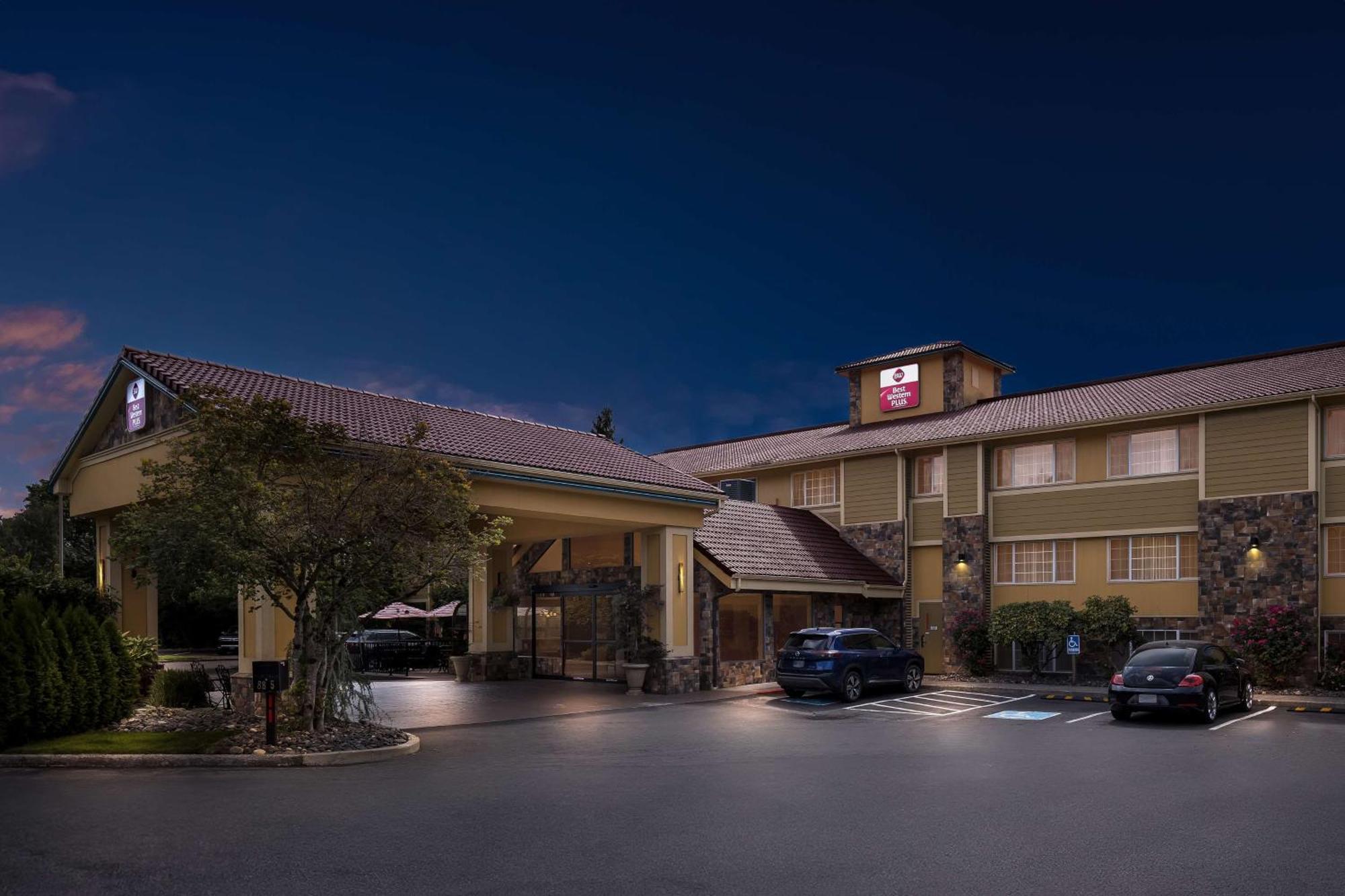 Best Western Plus Parkway Inn Wilsonville Exteriör bild