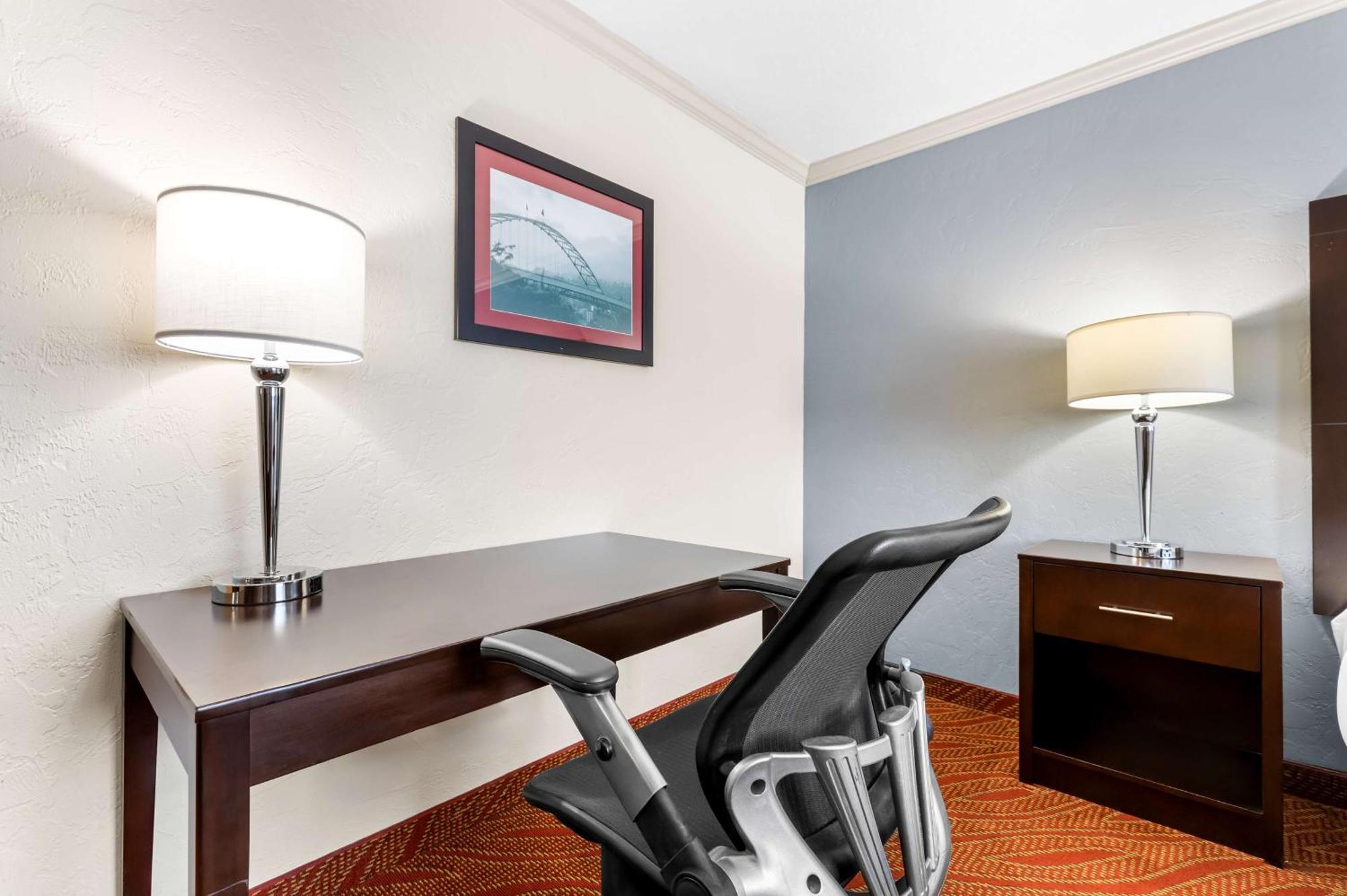 Best Western Plus Parkway Inn Wilsonville Exteriör bild